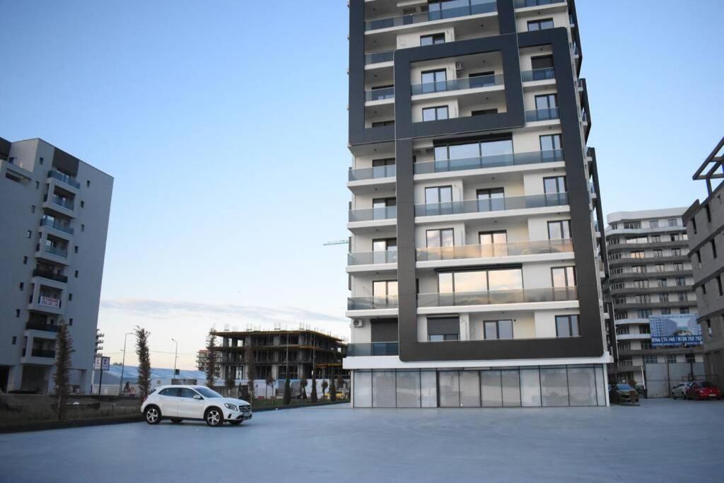 Apartment By The Lake With A View Mamaia Exterior photo