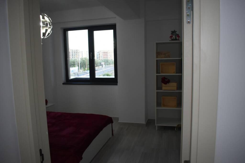 Apartment By The Lake With A View Mamaia Exterior photo
